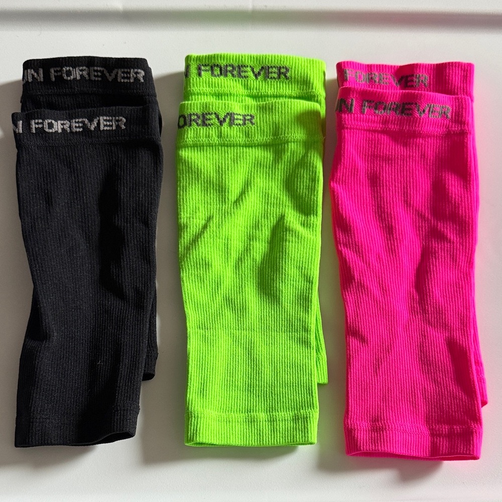 3 pack size small women’s calf compression running sleeves. Like new.
